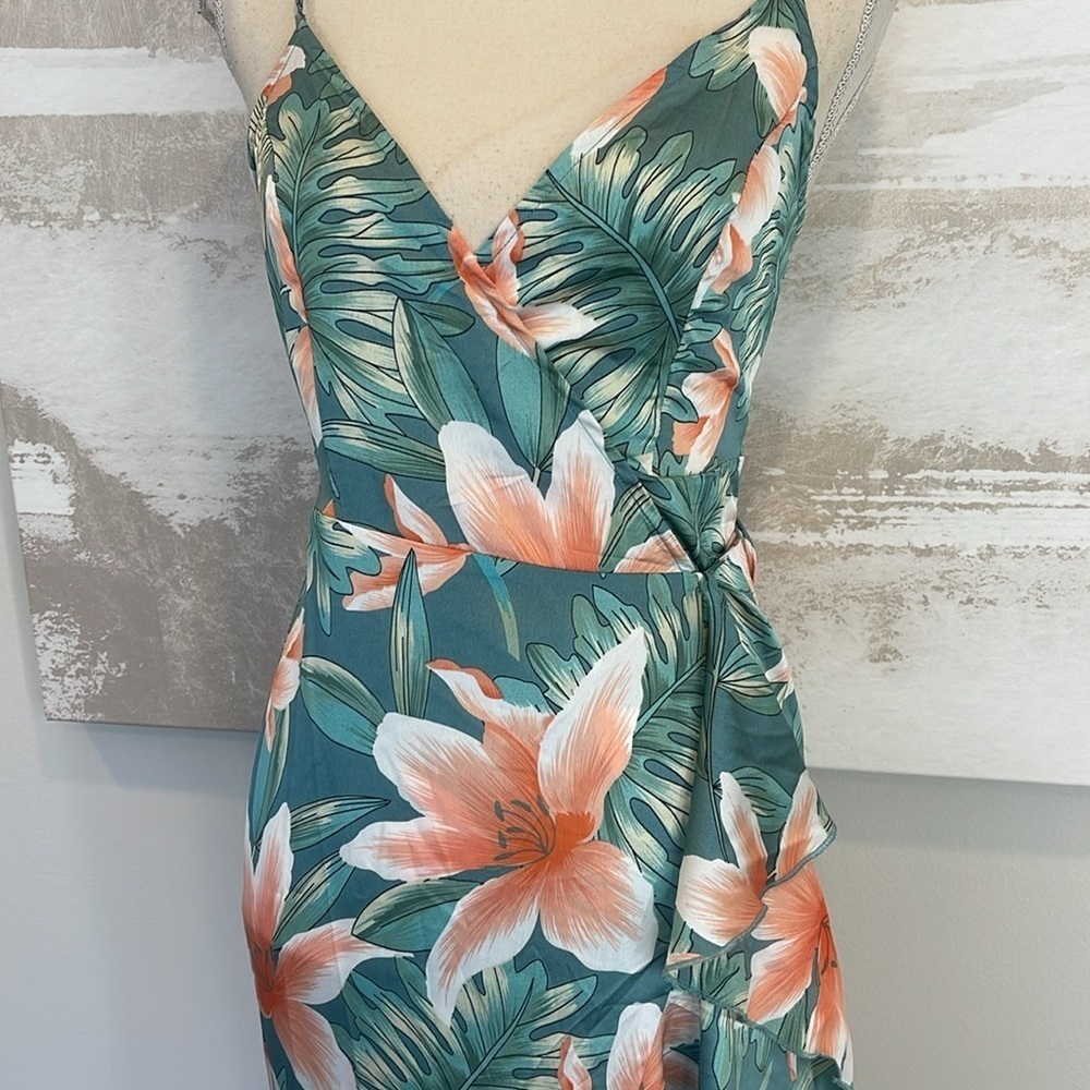 Luxxel Tropical Print Ruffle Wrap hi-low mermaid dress - Picture 3 of 7